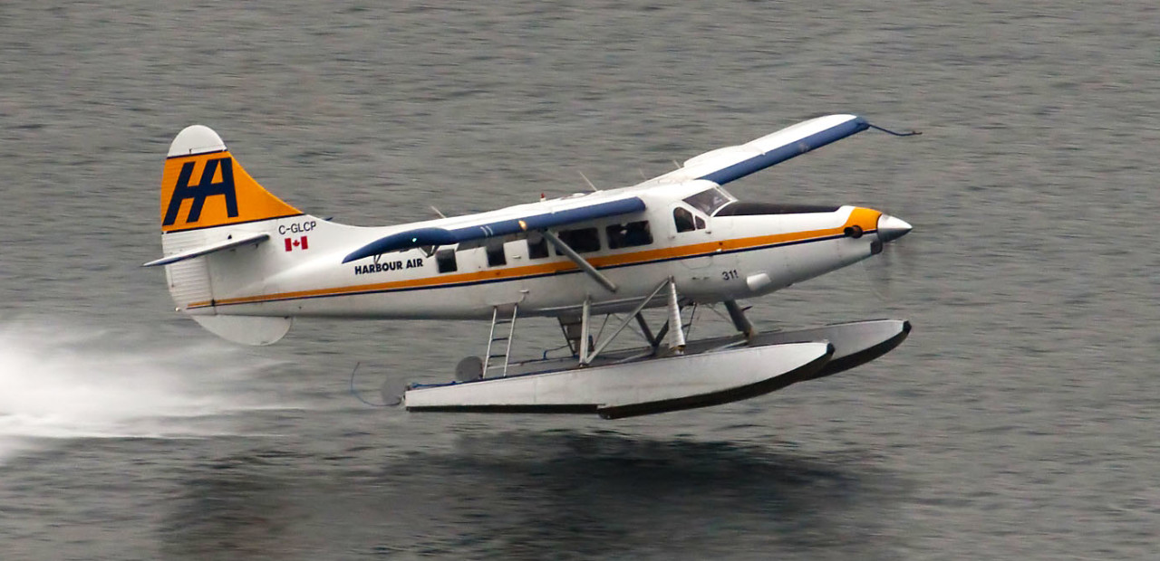 A De Havilland Otter on floats
